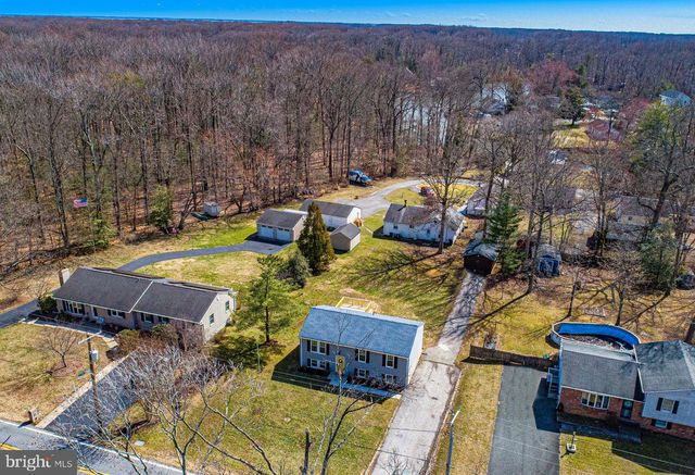 1811 CAPE MAY RD, Essex, MD 21221