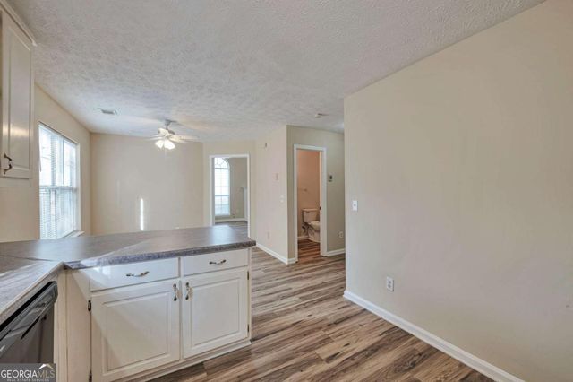 8239 Valley Bluff, Riverdale, GA 30274