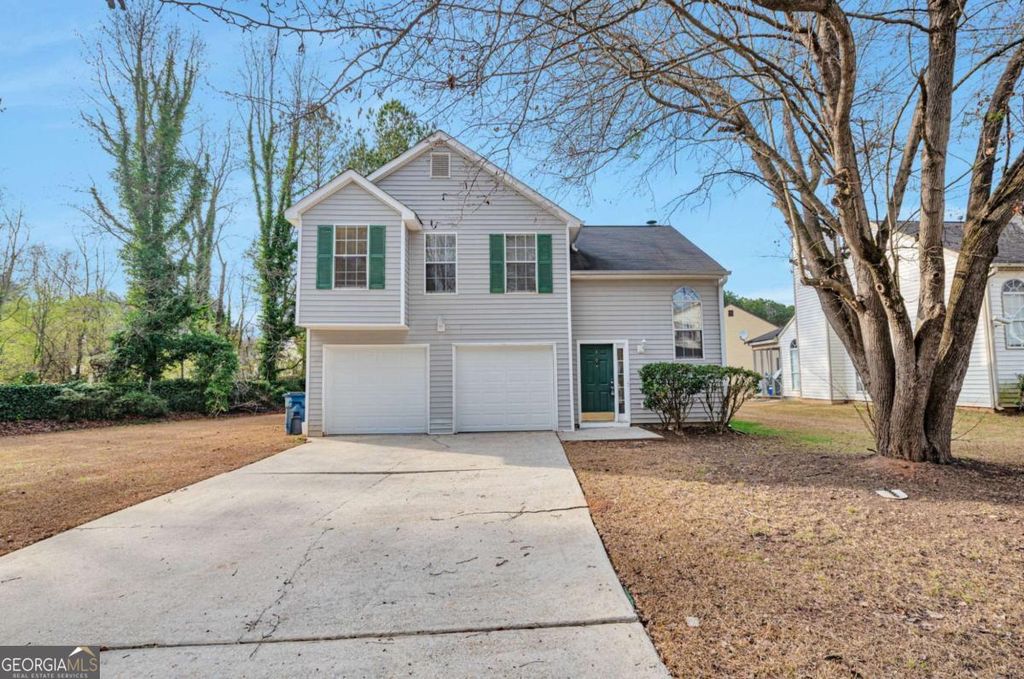 8239 Valley Bluff, Riverdale, GA 30274