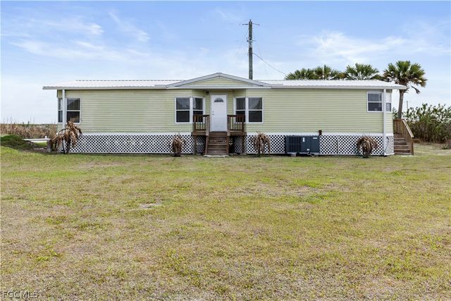 344 Pine LN, Clewiston, FL 33440