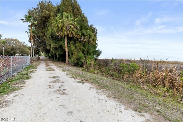 344 Pine LN, Clewiston, FL 33440