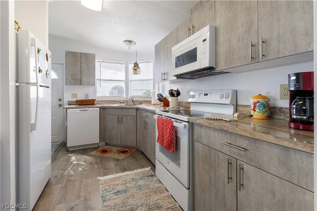 344 Pine LN, Clewiston, FL 33440