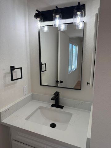 120 Marigold Drive SW, Rio Rancho, NM 87124