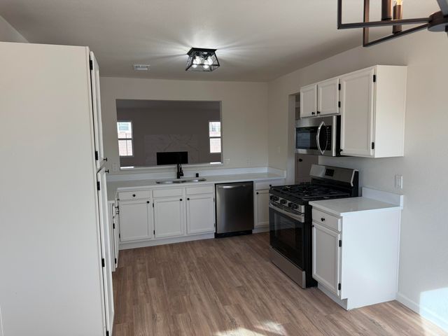120 Marigold Drive SW, Rio Rancho, NM 87124