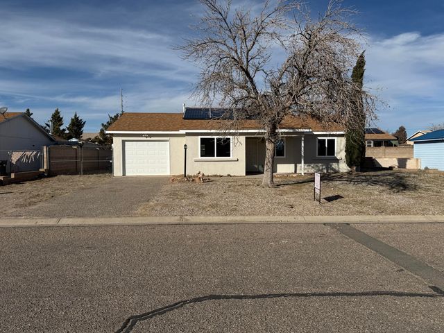 120 Marigold Drive SW, Rio Rancho, NM 87124