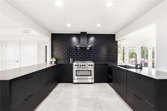 1464 Bedford, Camarillo, CA 93010