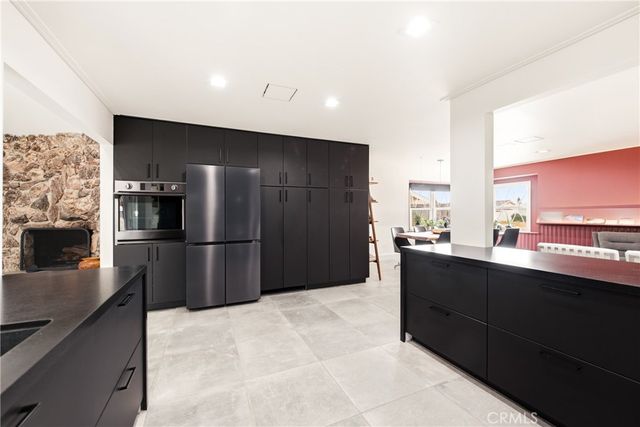 1464 Bedford, Camarillo, CA 93010