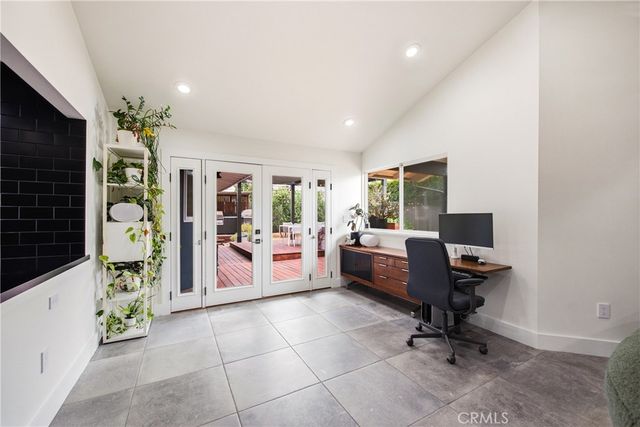 1464 Bedford, Camarillo, CA 93010