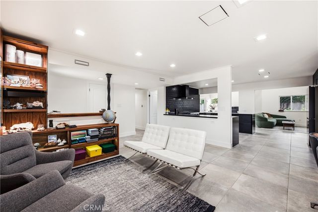 1464 Bedford, Camarillo, CA 93010