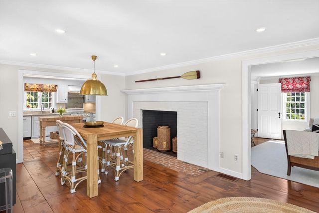 141 Point Hill Rd, Barnstable, MA 02668