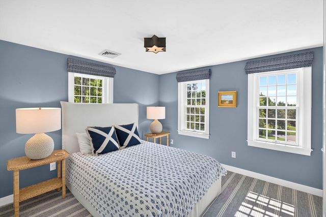 141 Point Hill Rd, Barnstable, MA 02668