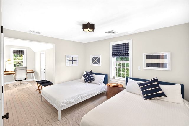 141 Point Hill Rd, Barnstable, MA 02668