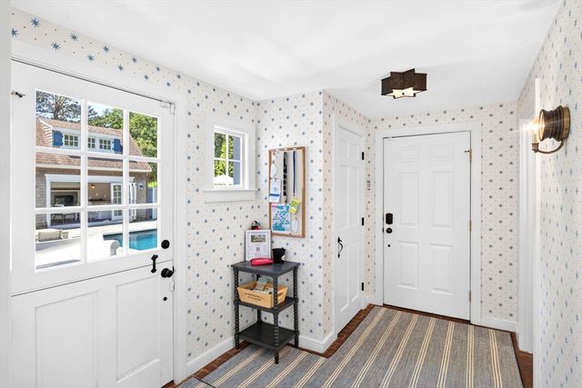 141 Point Hill Rd, Barnstable, MA 02668