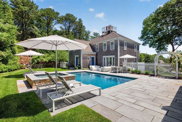 141 Point Hill Rd, Barnstable, MA 02668