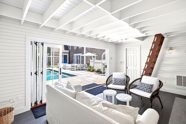 141 Point Hill Rd, Barnstable, MA 02668