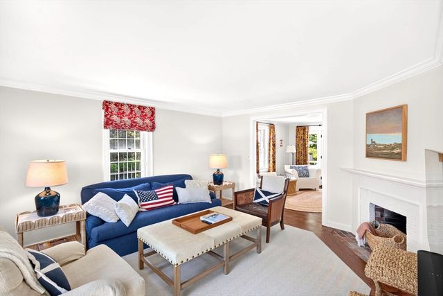 141 Point Hill Rd, Barnstable, MA 02668