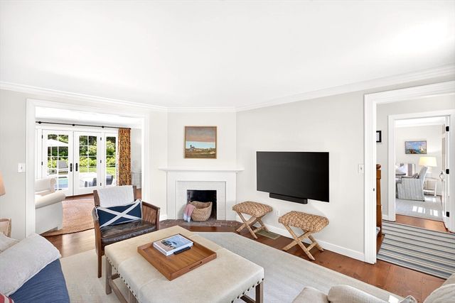 141 Point Hill Rd, Barnstable, MA 02668