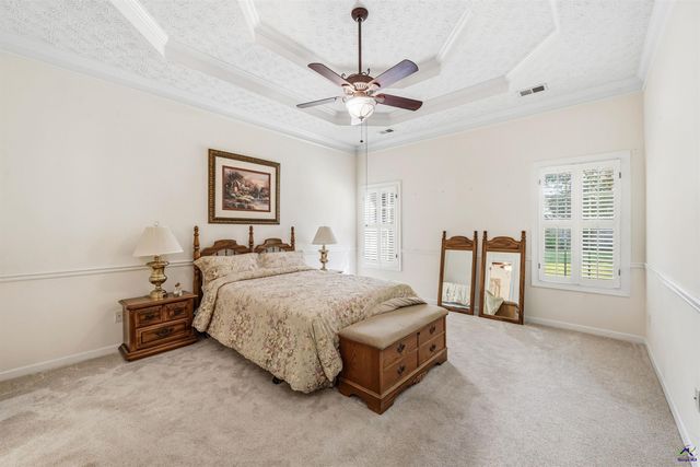 206 North Hampton Place, Perry, GA 31069