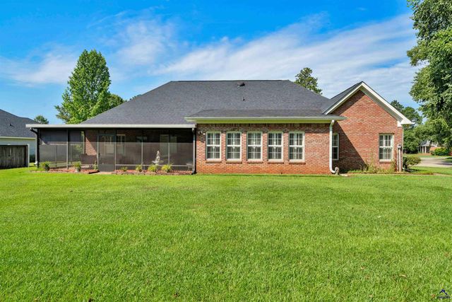206 North Hampton Place, Perry, GA 31069