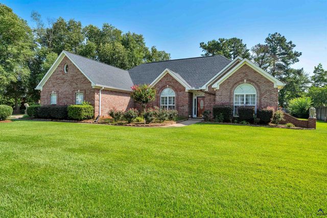 206 North Hampton Place, Perry, GA 31069