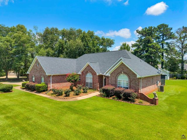 206 North Hampton Place, Perry, GA 31069