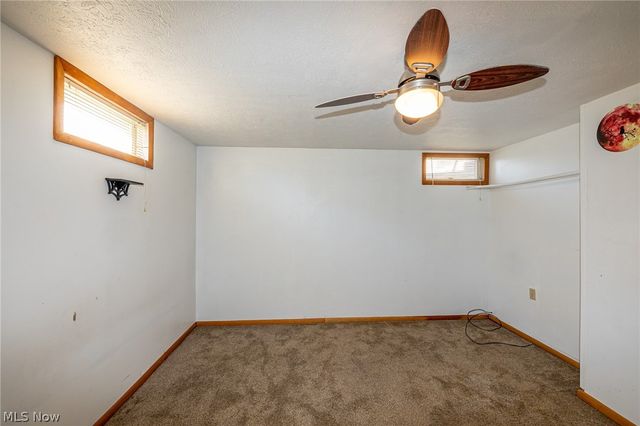 1260 Meadowview Lane, Amherst, OH 44001