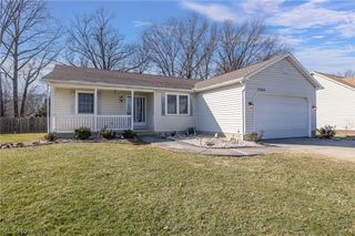 1260 Meadowview Lane, Amherst, OH 44001