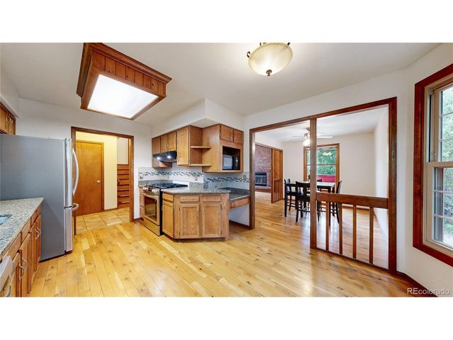 490 Cottonwood Ct, Broomfield, CO 80020