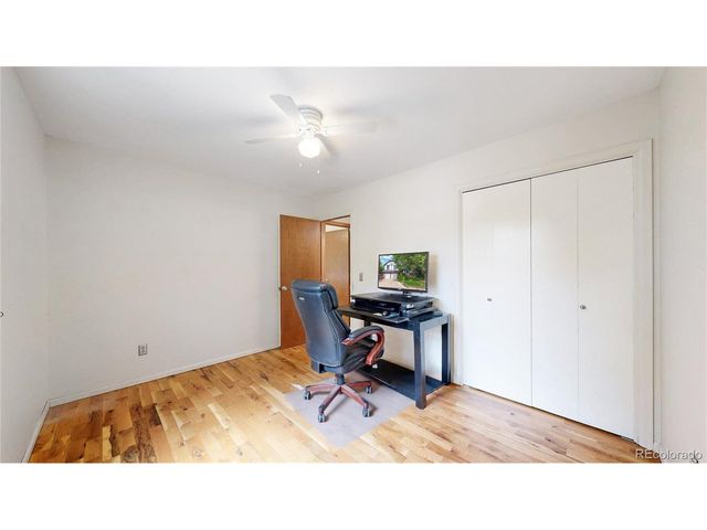 490 Cottonwood Ct, Broomfield, CO 80020