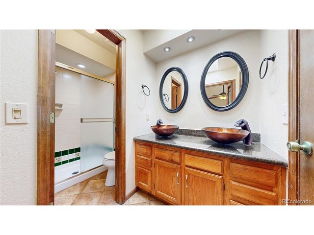 490 Cottonwood Ct, Broomfield, CO 80020