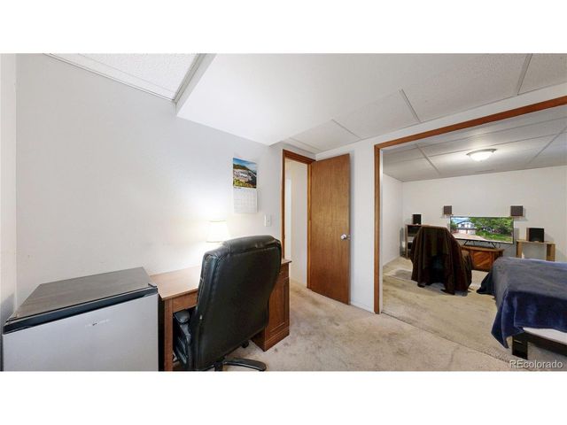 490 Cottonwood Ct, Broomfield, CO 80020
