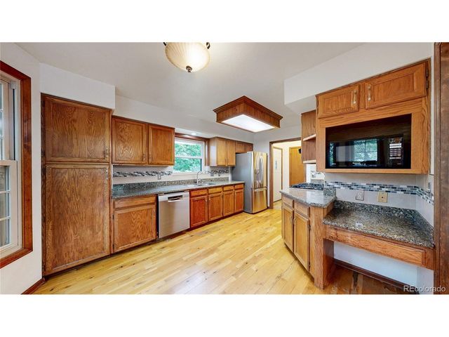 490 Cottonwood Ct, Broomfield, CO 80020