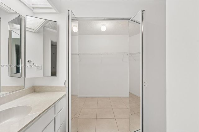 8860 SW 123rd Court K308, Miami, FL 33186