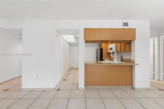 8860 SW 123rd Court K308, Miami, FL 33186