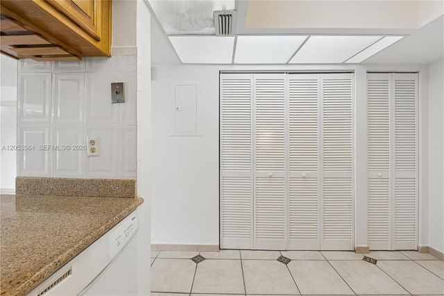 8860 SW 123rd Court K308, Miami, FL 33186