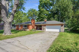 2444 Anders Drive, Waterford Charter Township, MI 48329