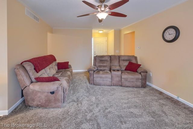 4391 Eagle Lane, Burton, MI 48519