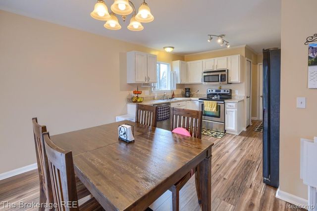 4391 Eagle Lane, Burton, MI 48519