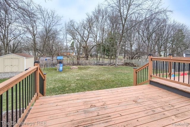 4391 Eagle Lane, Burton, MI 48519