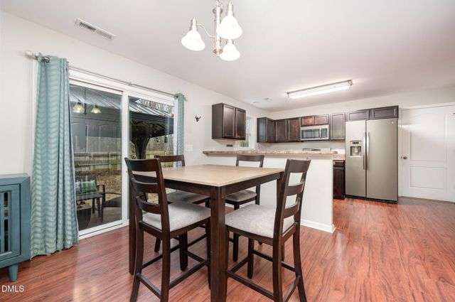 107 Deena Court, Mebane, NC 27302