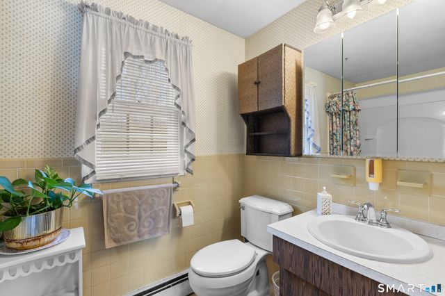 10 North Hearthstone Drive, Bethel, CT 06801