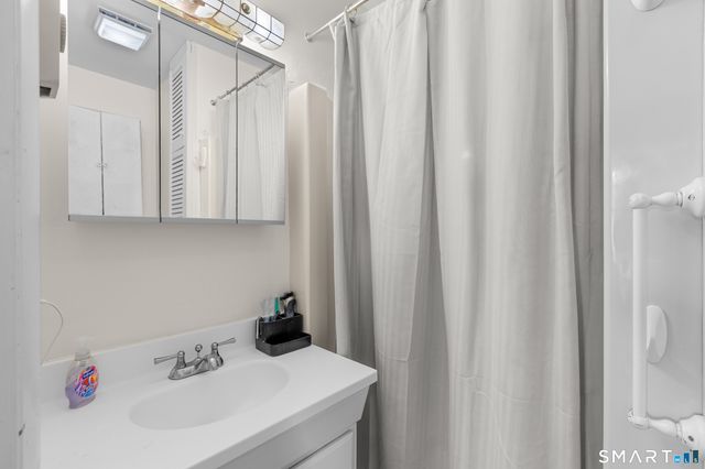 10 North Hearthstone Drive, Bethel, CT 06801