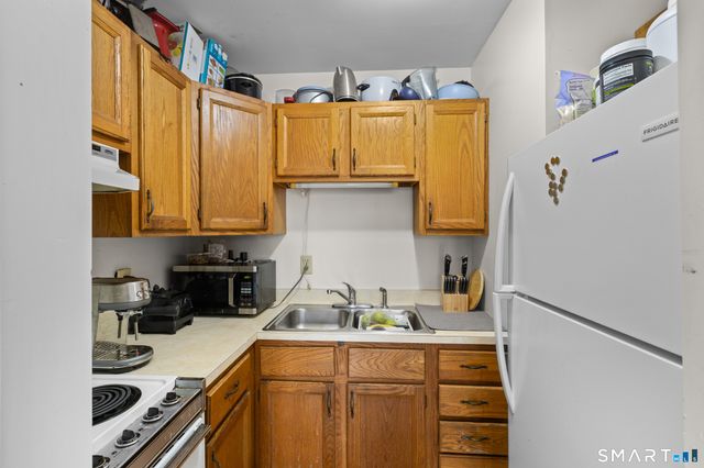 10 North Hearthstone Drive, Bethel, CT 06801