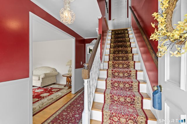 10 North Hearthstone Drive, Bethel, CT 06801