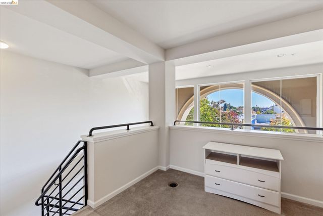 88 E 6Th St 215, Pittsburg, CA 94565