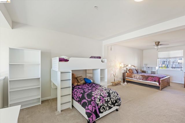 88 E 6Th St 215, Pittsburg, CA 94565