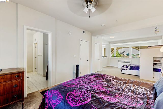 88 E 6Th St 215, Pittsburg, CA 94565