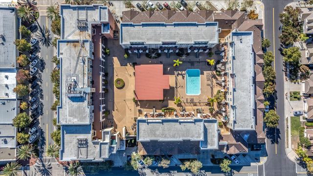 88 E 6Th St 215, Pittsburg, CA 94565