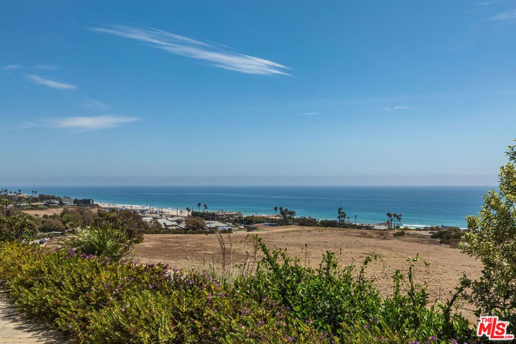 Image 18 of property listing at 6262 Trancas Canyon Road, Malibu, CA 90265