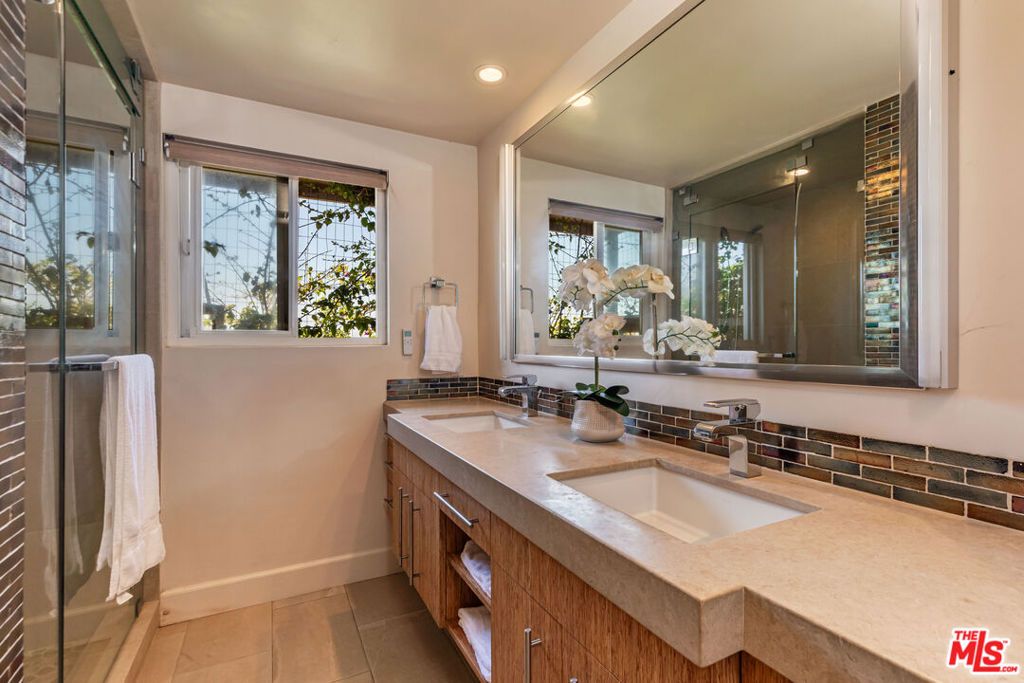 Image 23 of property listing at 6262 Trancas Canyon Road, Malibu, CA 90265